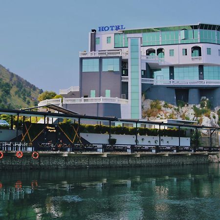 Prince Of Lake Hotel Shkoder Bagian luar foto