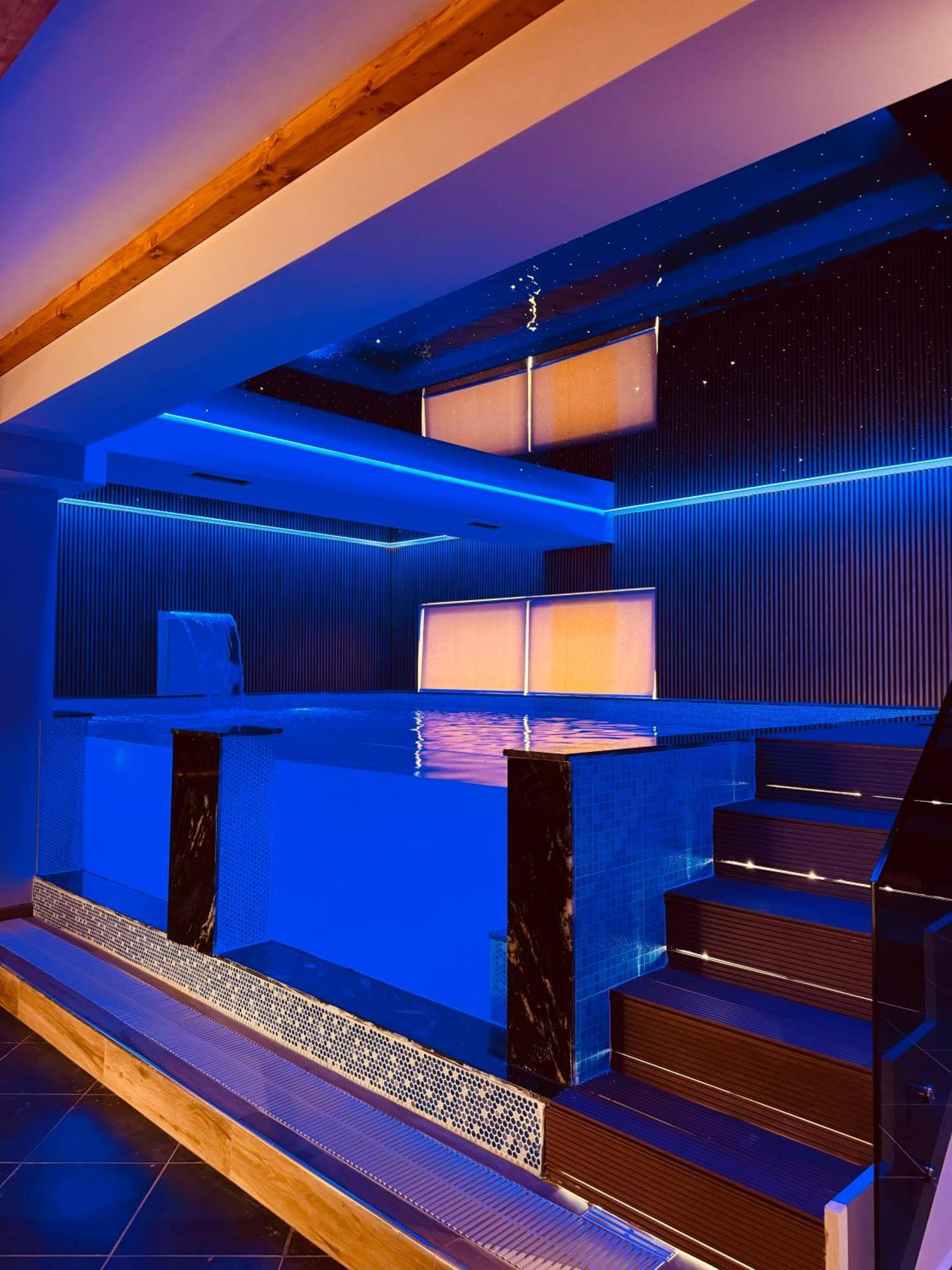Prince Of Lake Hotel Shkoder Bagian luar foto