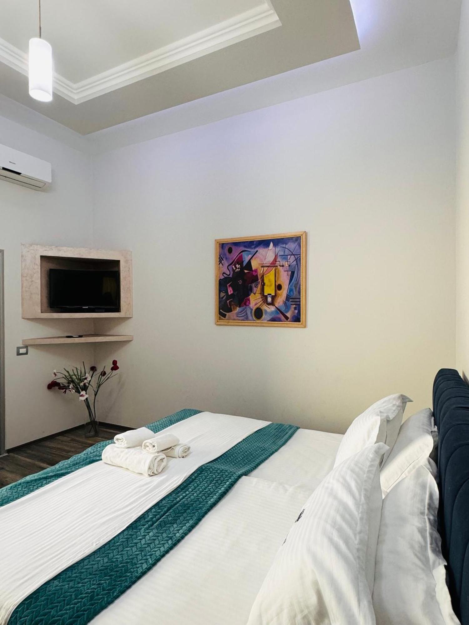 Prince Of Lake Hotel Shkoder Bagian luar foto