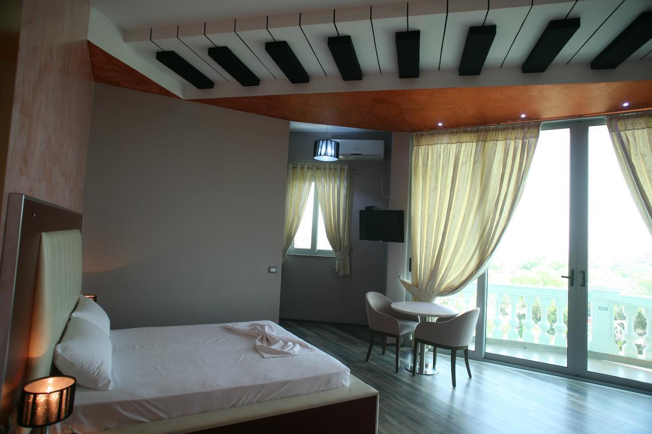 Prince Of Lake Hotel Shkoder Bagian luar foto