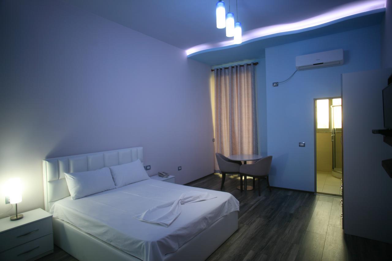 Prince Of Lake Hotel Shkoder Bagian luar foto