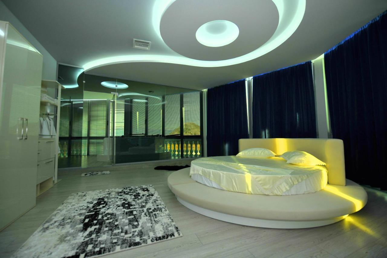 Prince Of Lake Hotel Shkoder Bagian luar foto
